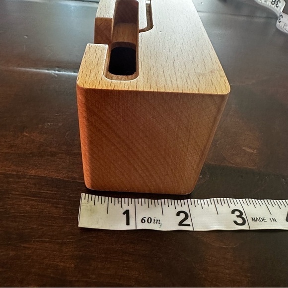 STALION Bamboo Apple Iphone Apple Watch Stand - Picture 3 of 8